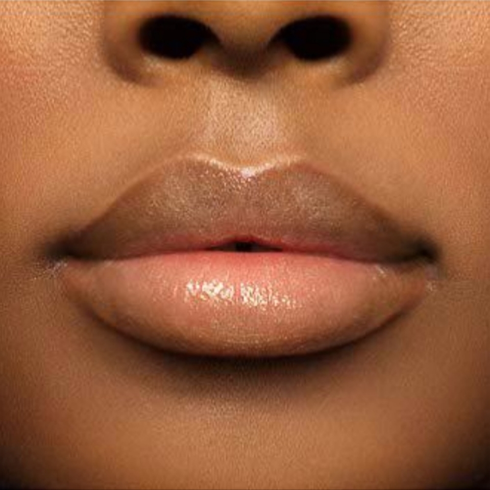 Stila Beauty Boss Lip Gloss Golden Parachute Shimmer Nude Gold BNWOB - Picture 4 of 5